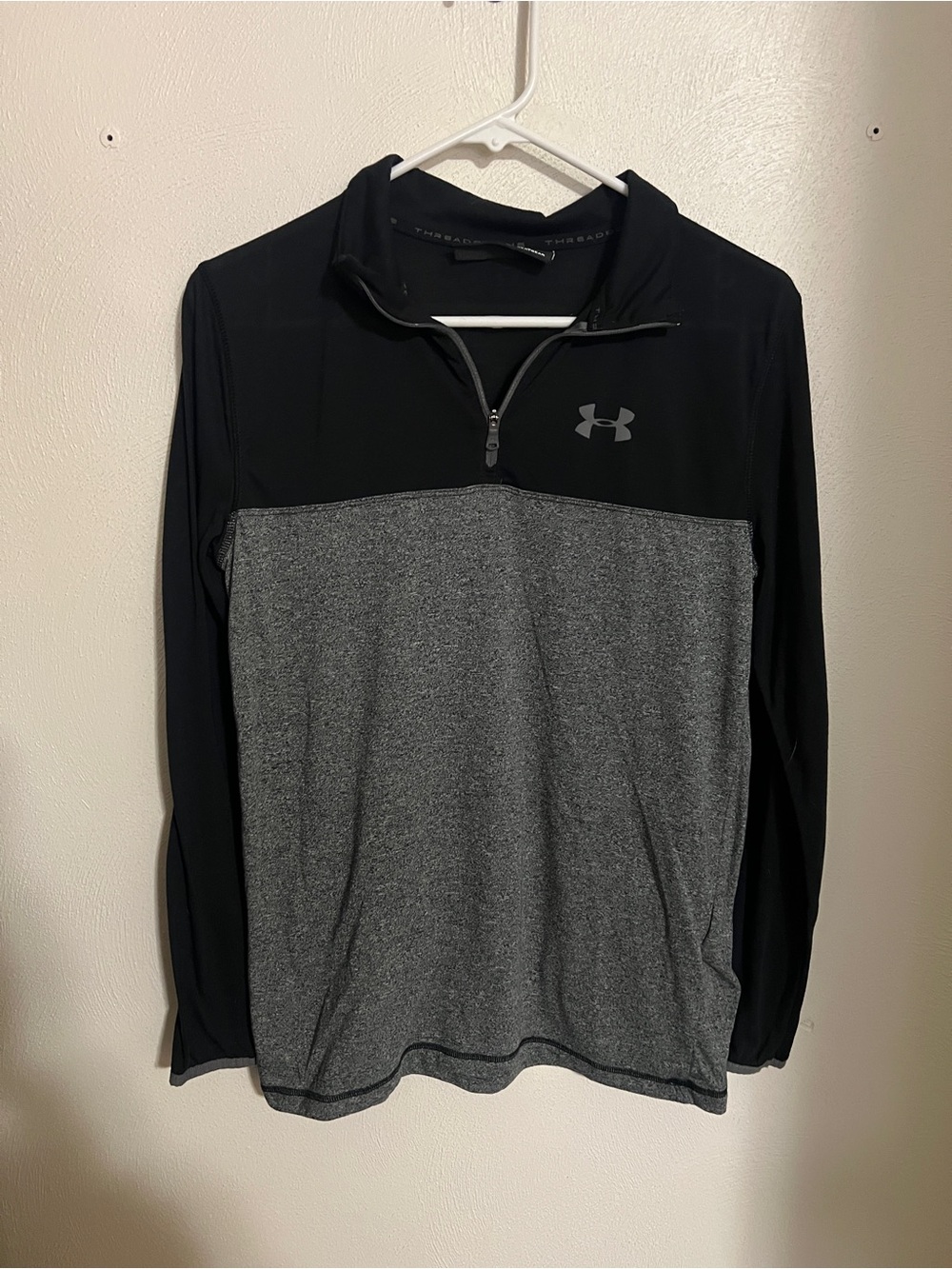 UNDER ARMOUR HeatGear Athletic Athleisure Quarter Zip Grey Black Boy's Size XL